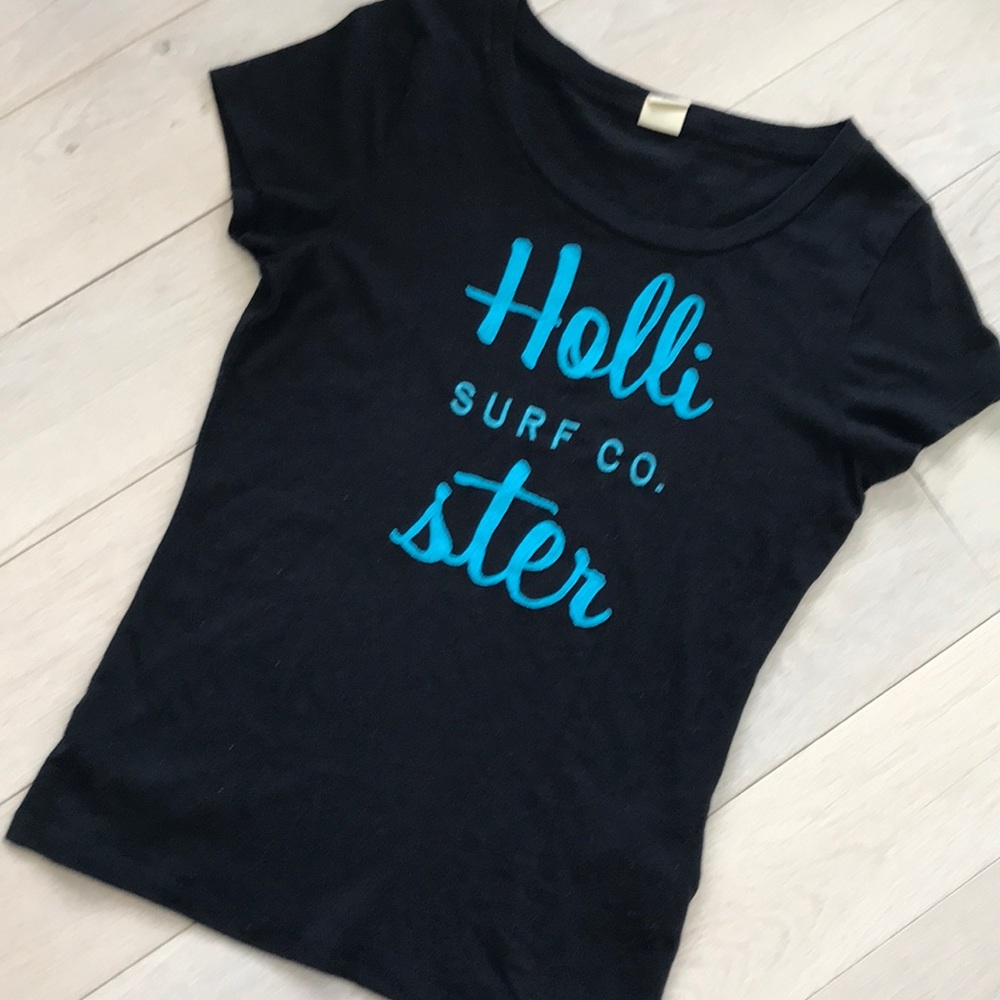 Hollister short sleeve shirt